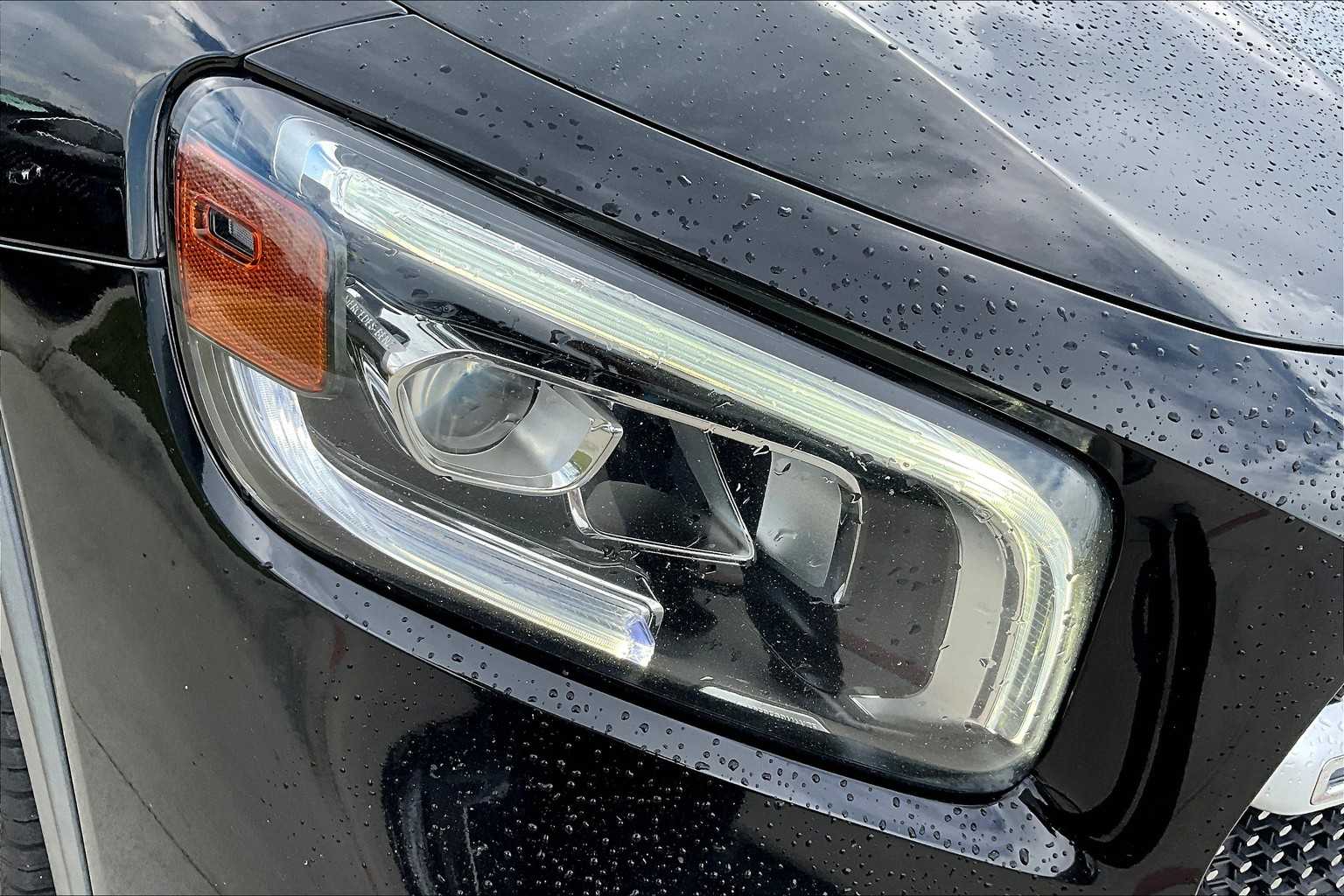 2020 Mercedes Benz GLB 250 photo 22