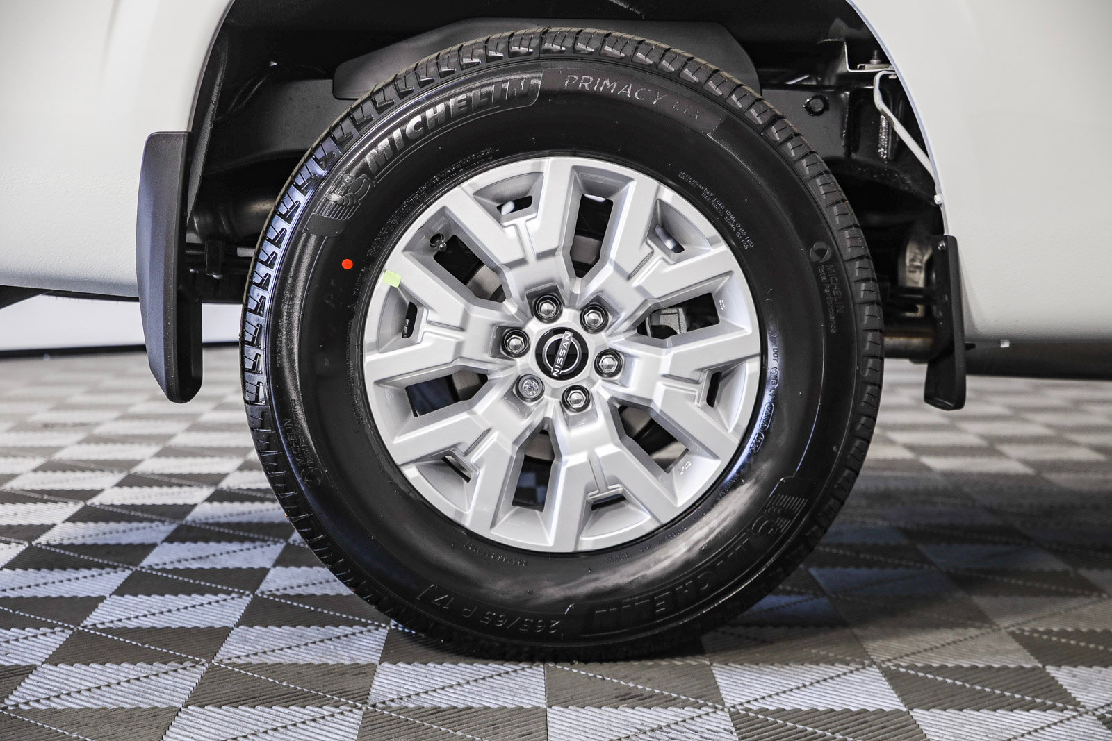 2024 Nissan Frontier King Cab SV photo 9