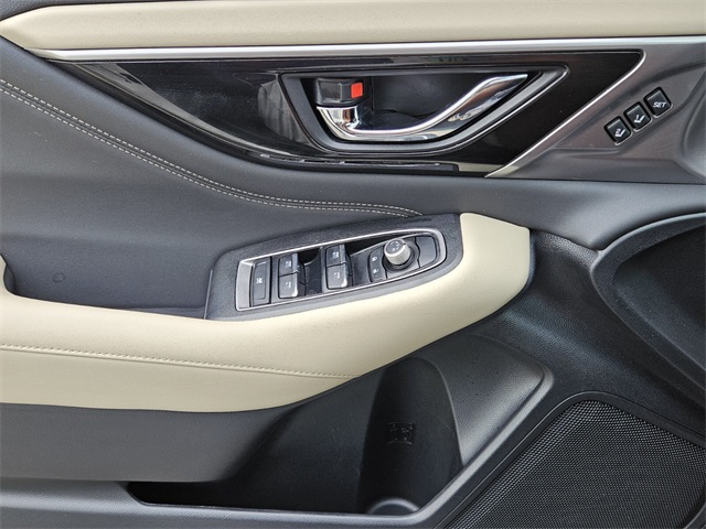 2020 Subaru Outback Limited photo 29