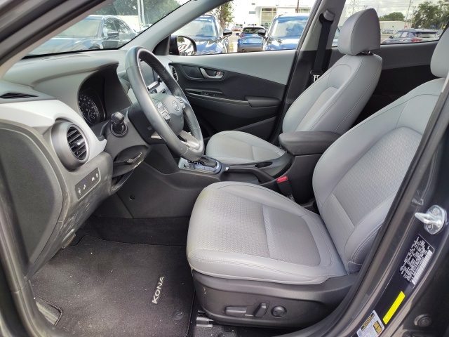 2020 Hyundai Kona Limited photo 2