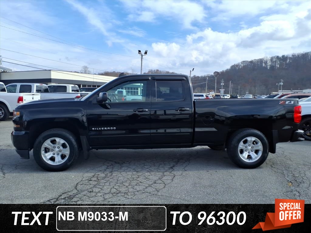 2019 Chevrolet Silverado LT photo 2