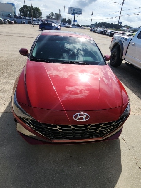 2022 Hyundai Elantra Limited photo 3