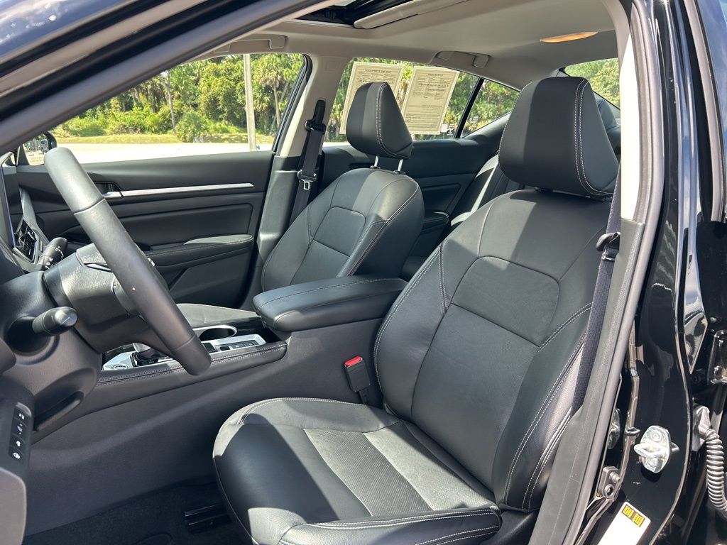 2024 Nissan Altima 2.5 SL photo 14