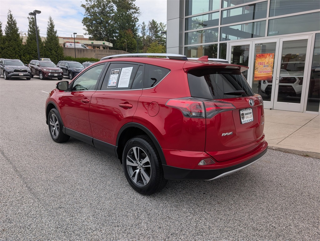 2016 Toyota RAV4 XLE photo 22