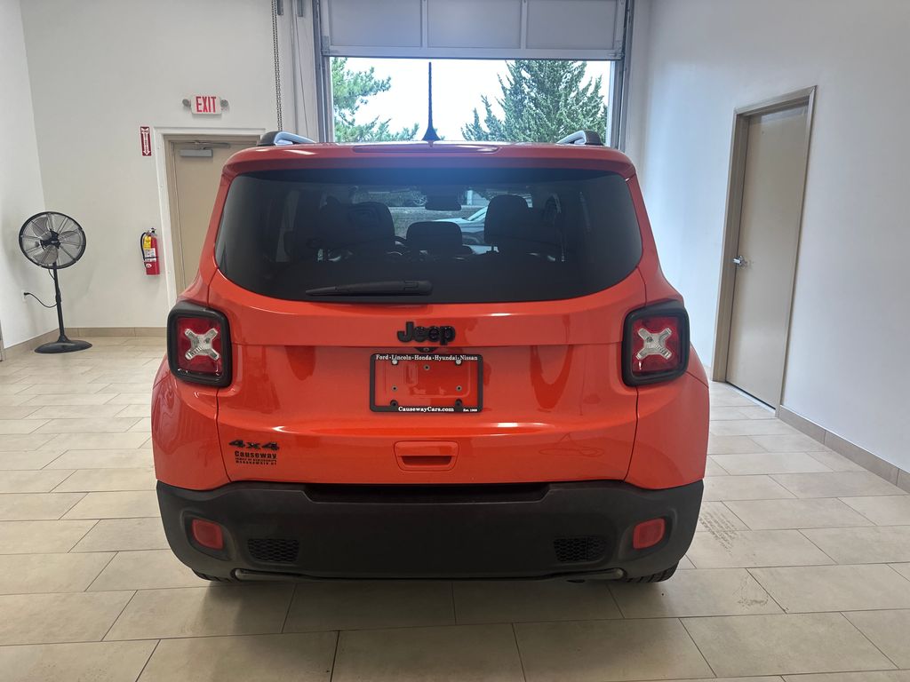 2018 Jeep Renegade Latitude North Edition photo 4