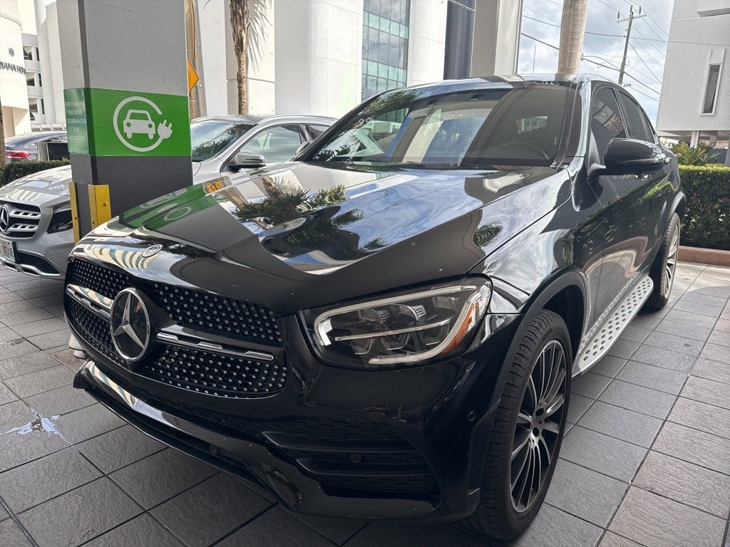 2023 Mercedes Benz GLC 300 4MATIC Coupe photo 3
