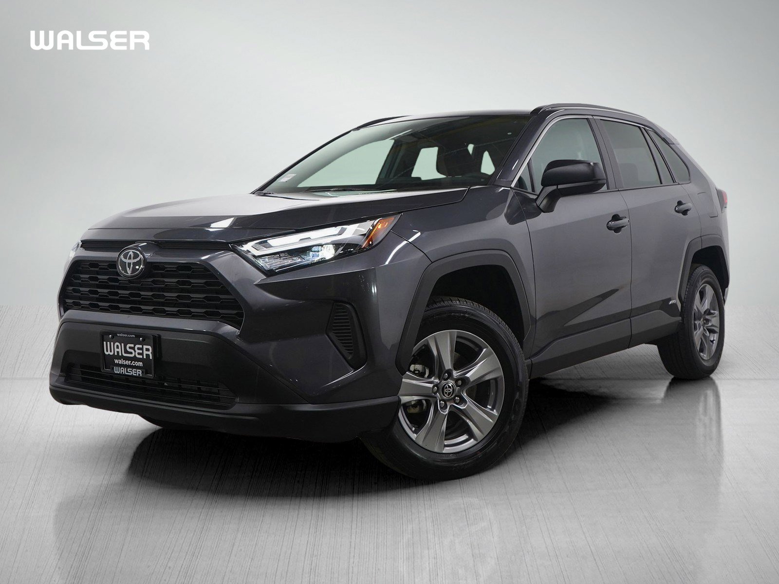 2025 Toyota RAV4 LE's photo
