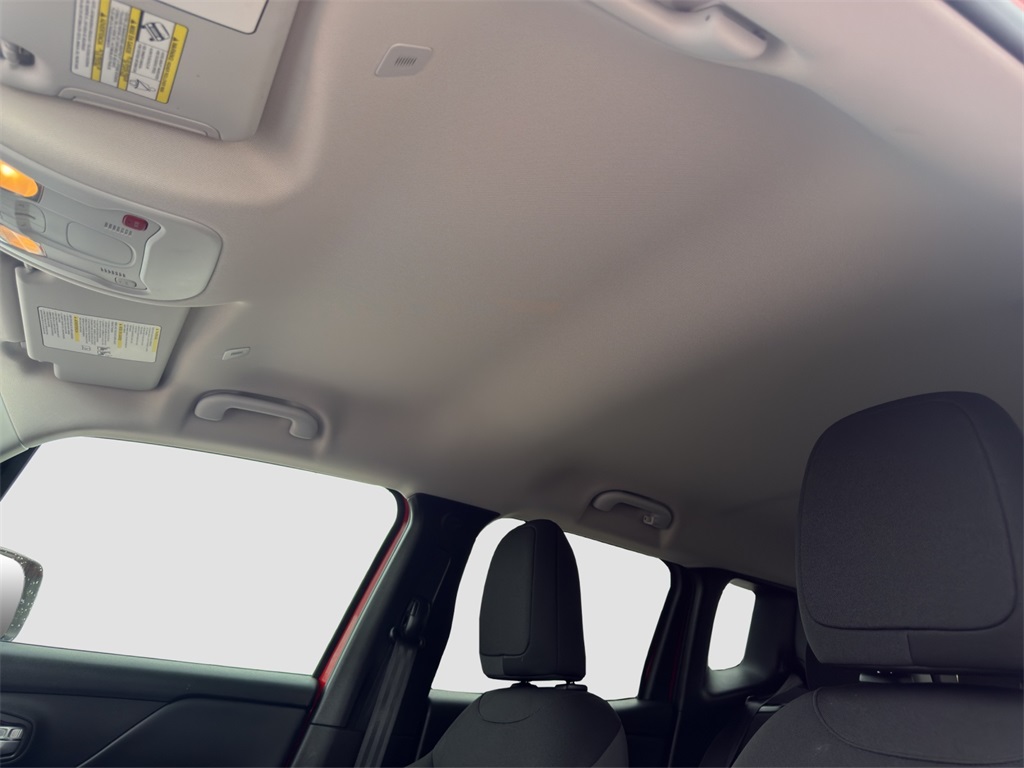 2023 Jeep Renegade Latitude Upland photo 25