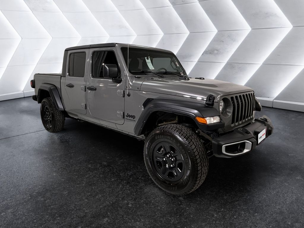 2023 Jeep Gladiator Sport's photo