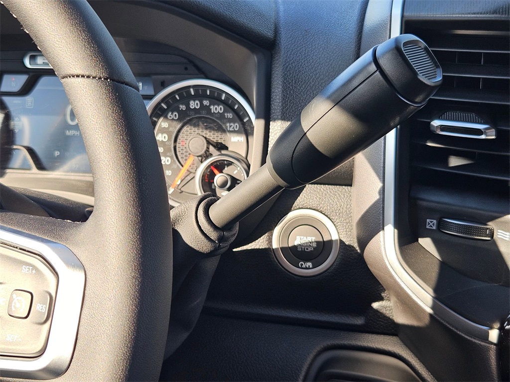 2026 Ram 2500 Big Horn photo 17
