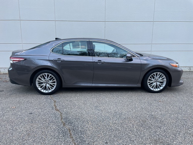 2019 Toyota Camry L photo 3