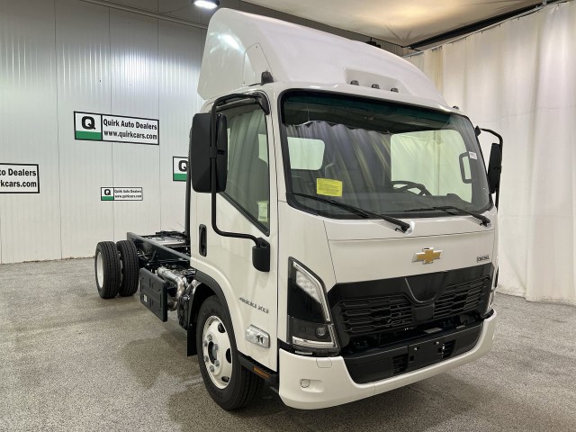 2025 Chevrolet Low Cab Forward 4500 XD BASE