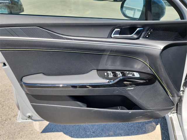 2026 Kia K5 GT photo 9