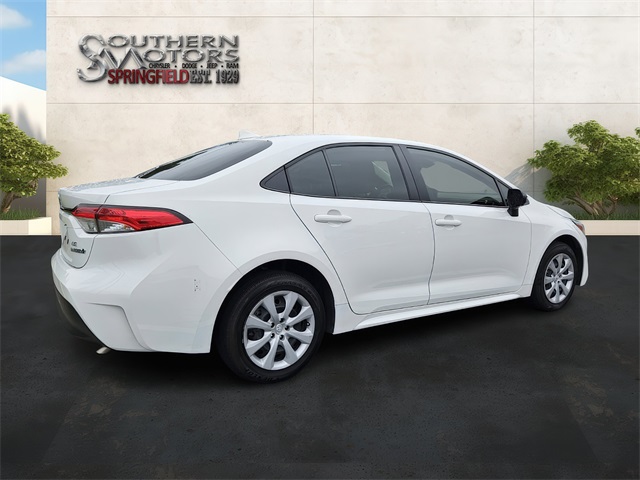 2024 Toyota Corolla Hybrid LE photo 6