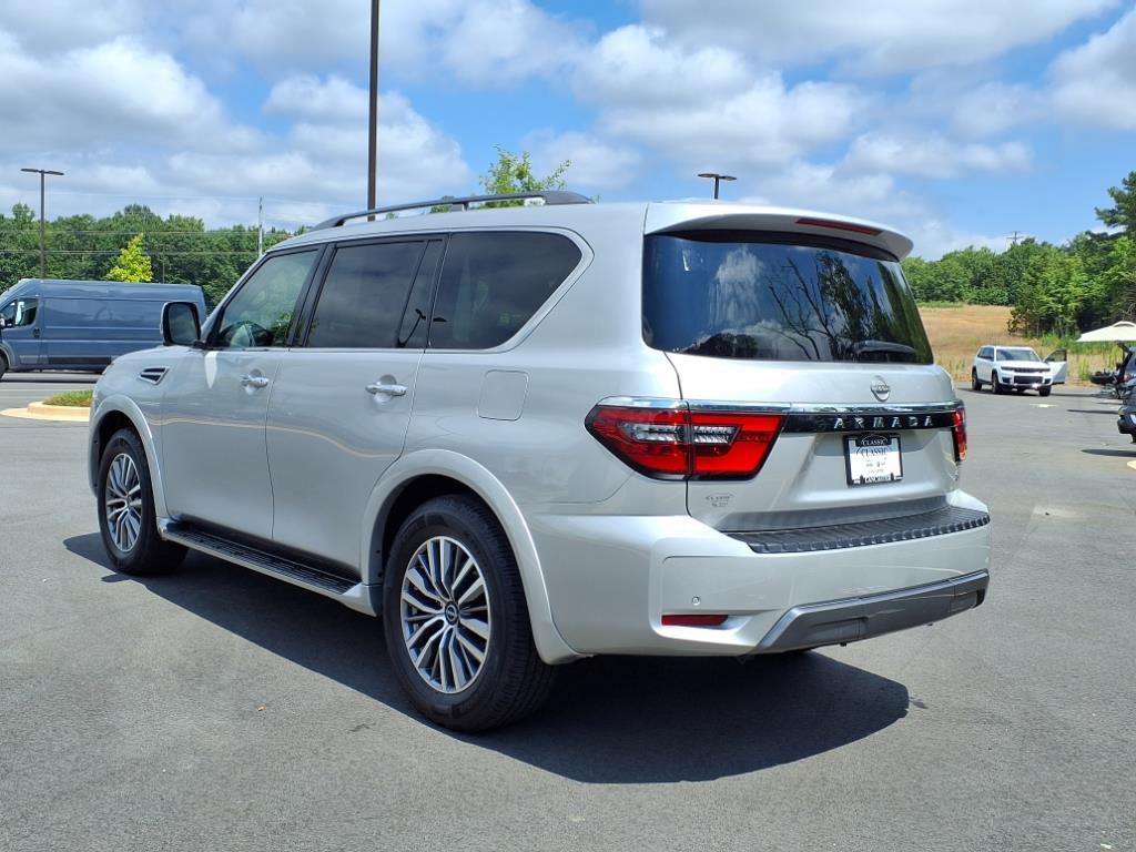 2023 Nissan Armada SL photo 19