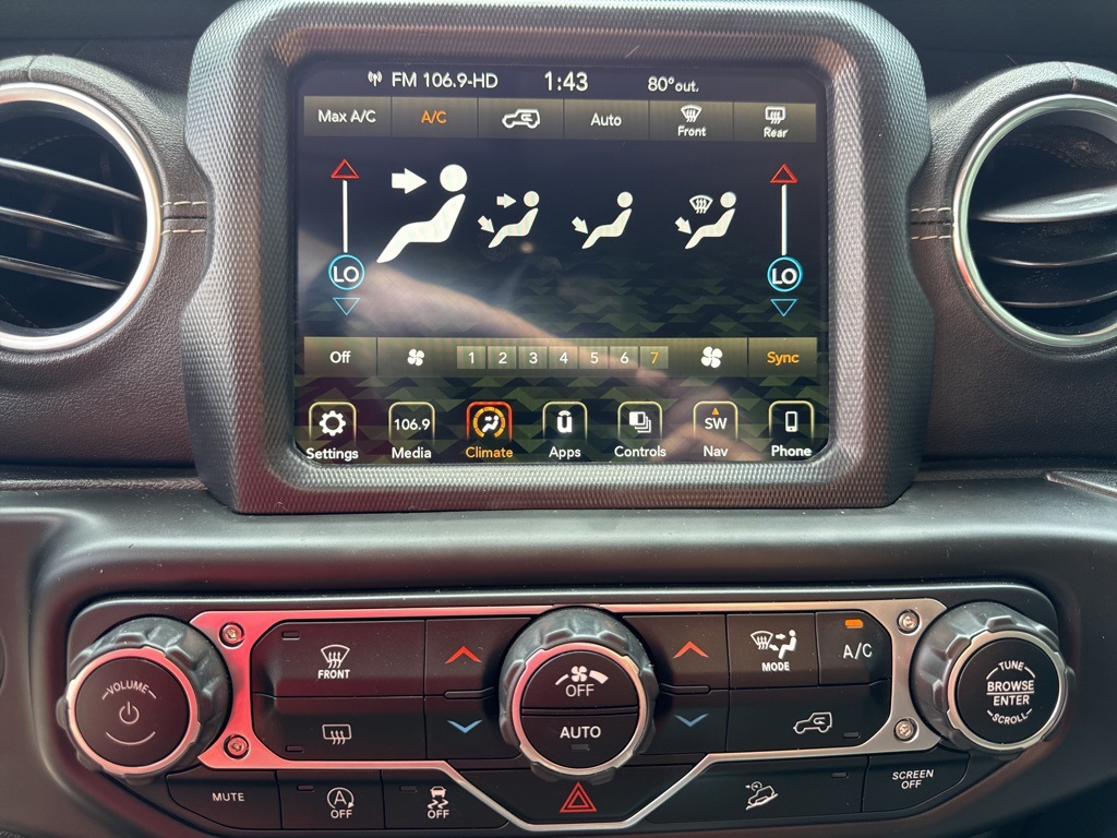 2018 Jeep Wrangler Unlimited Sahara photo 37