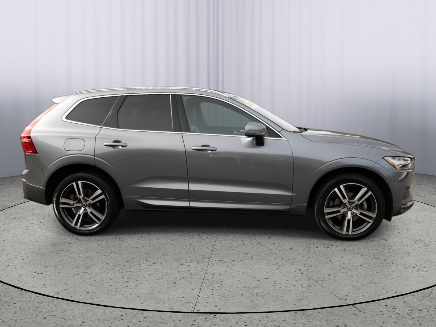 2021 Volvo XC60 Momentum photo 20
