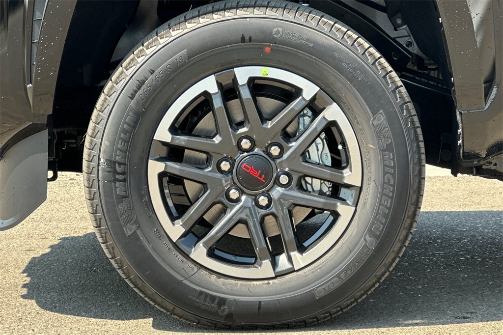 2025 Toyota Tacoma TRD Sport 4x4 Double Cab photo 23