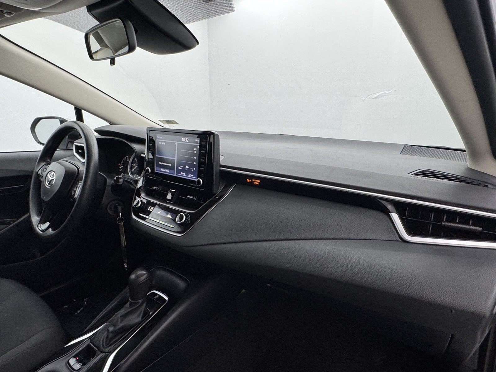 2022 Toyota Corolla LE photo 45