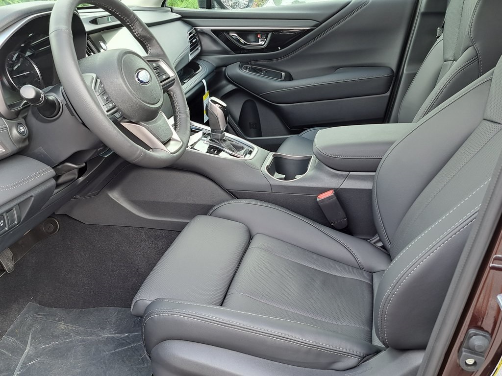 2025 Subaru Outback Limited XT photo 12