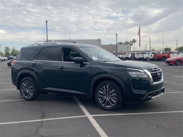 2025 Nissan Pathfinder SL photo 7