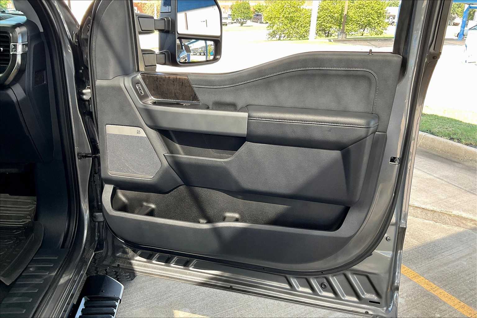2024 Ford F-250 1500 Denali photo 42