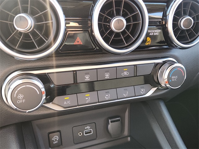 2025 Nissan Sentra S photo 12