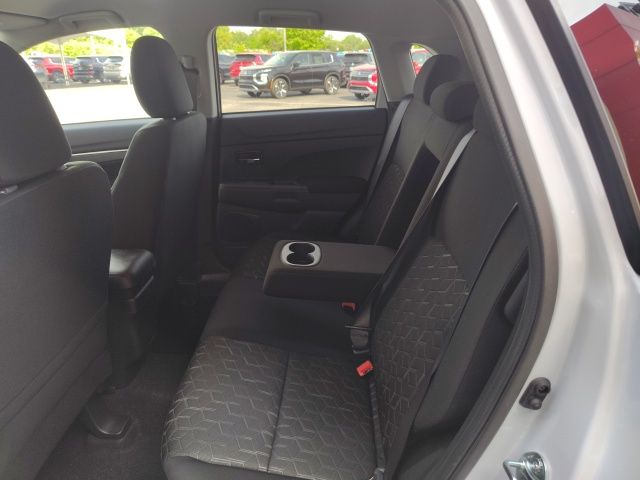 2025 Mitsubishi Outlander Sport ES photo 20