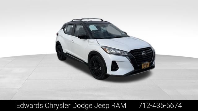 2021 Nissan Kicks SR