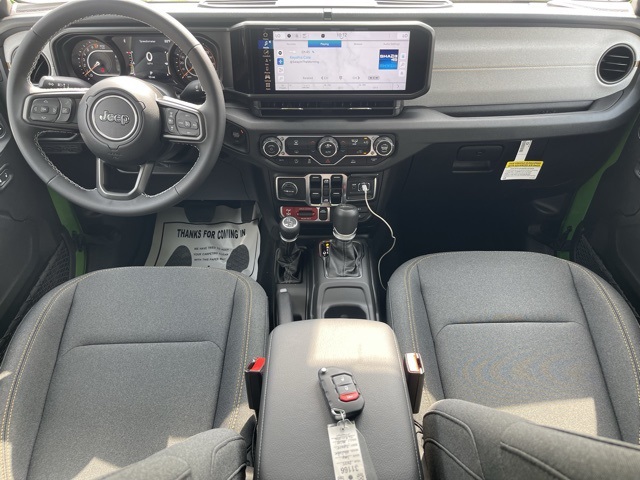 2025 Jeep Gladiator Willys photo 9