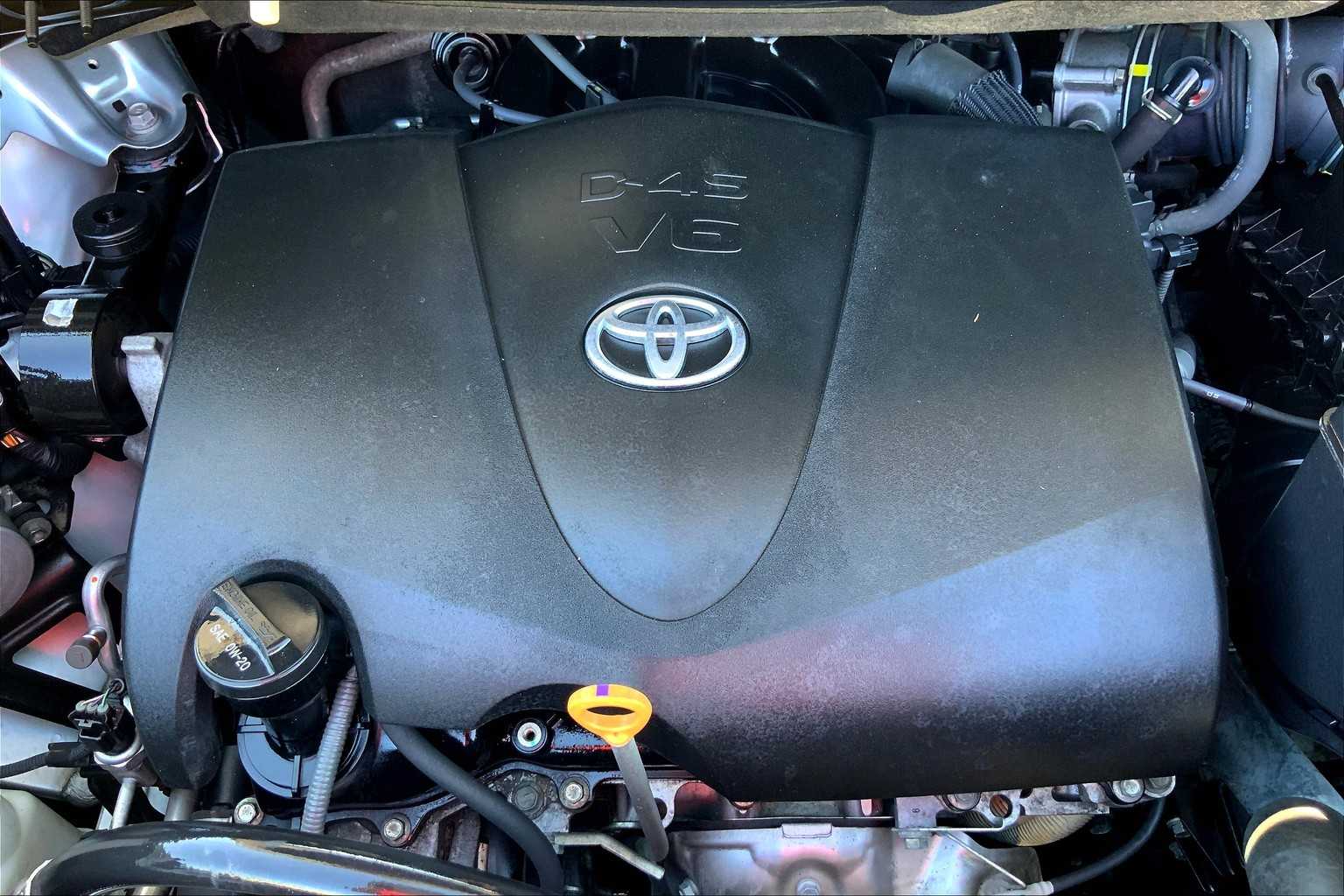 2017 Toyota Sienna LE photo 30
