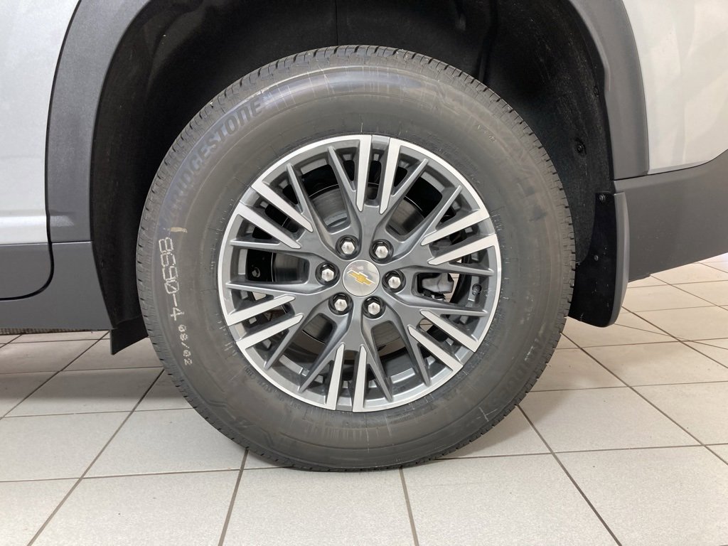 2026 Chevrolet Traverse photo 23