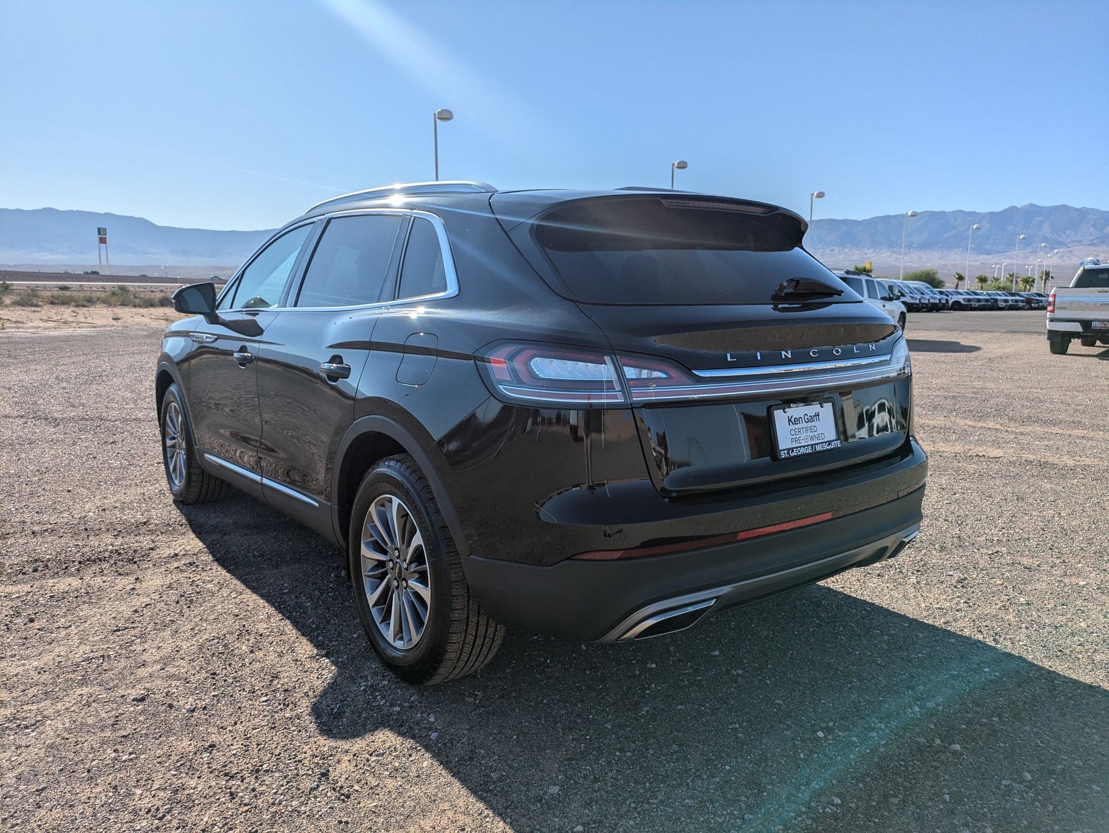 2023 Lincoln Nautilus Standard photo 5