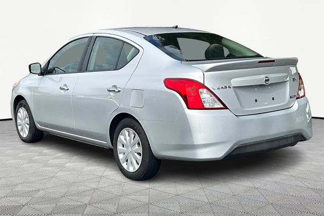 2016 Nissan Versa 1.6 SV photo 4