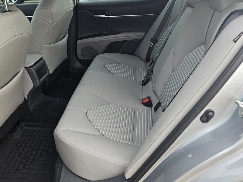2023 Toyota Camry SE photo 10