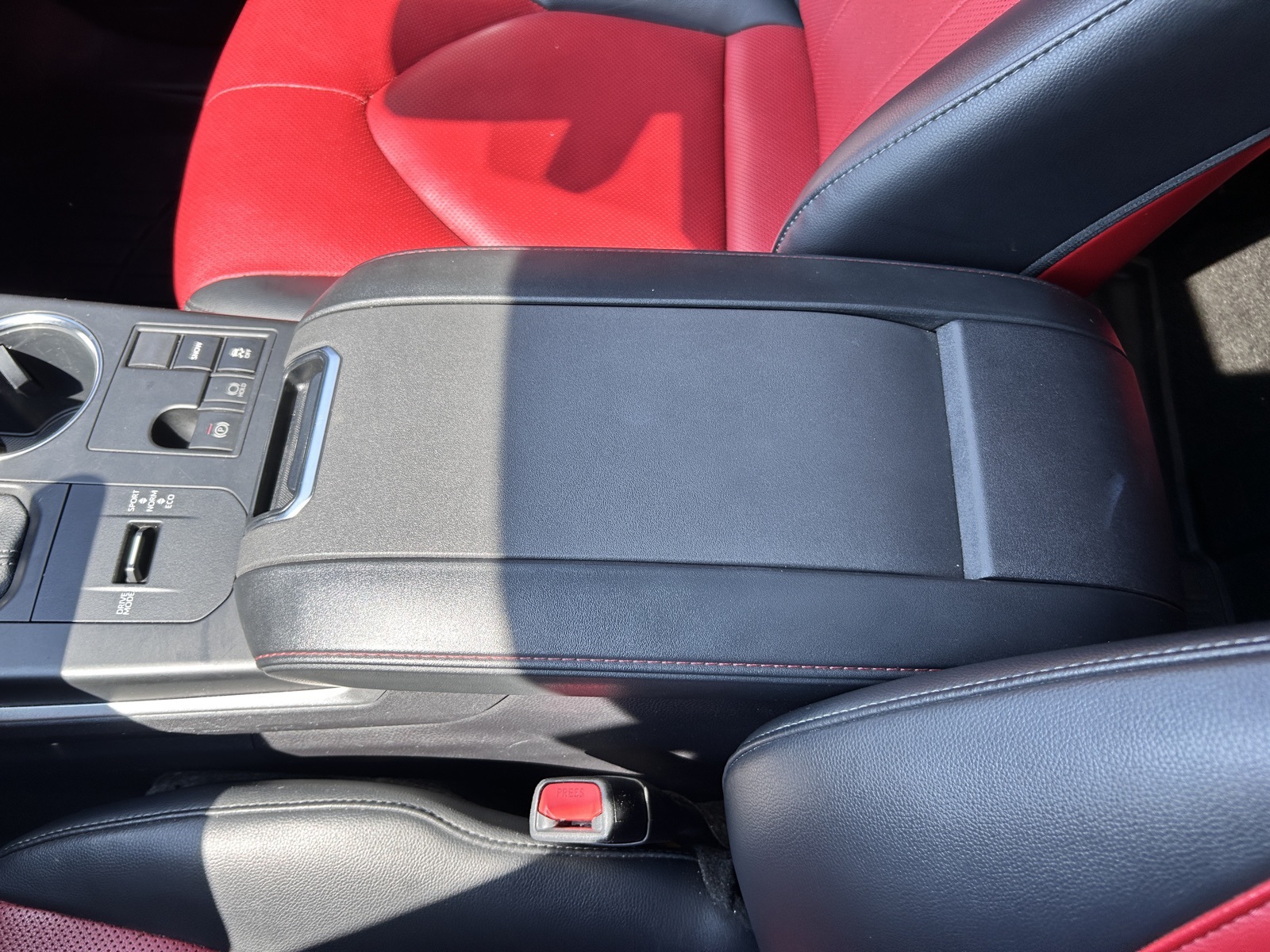 2023 Toyota Highlander XSE photo 41