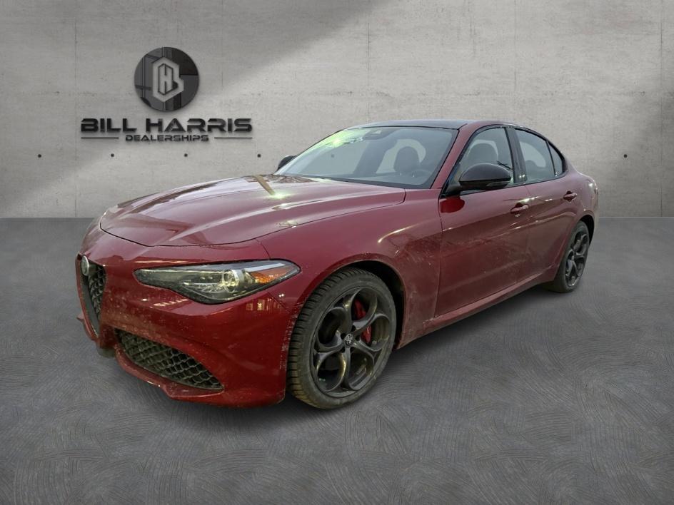 2021 Alfa Romeo Giulia Ti Sport's photo
