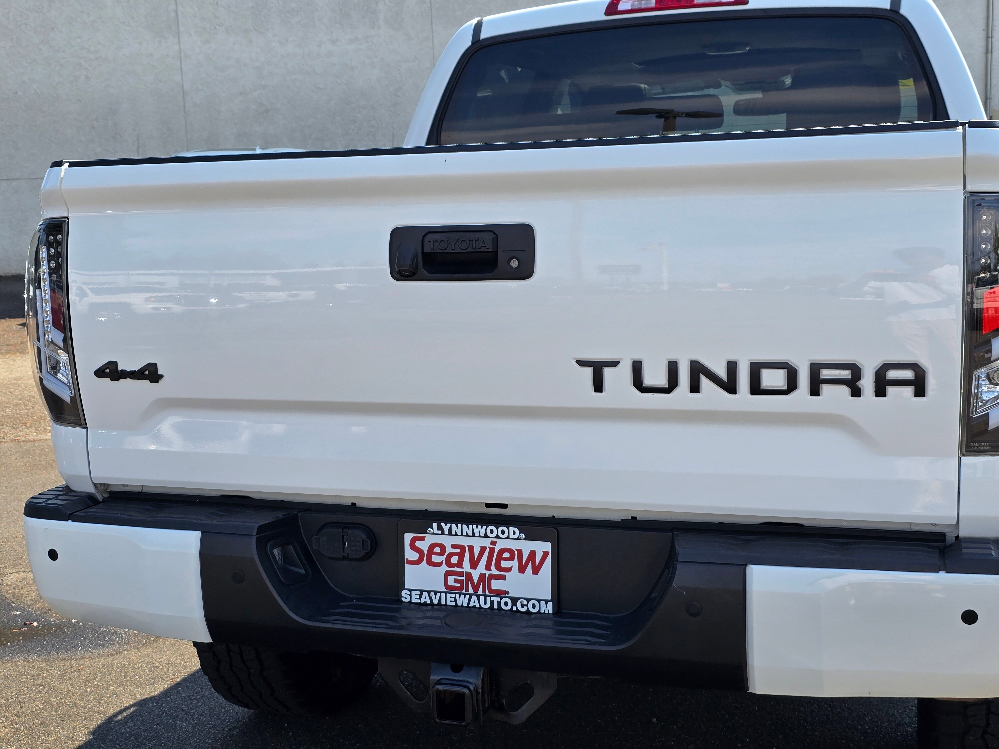 2018 Toyota Tundra SR5 photo 4