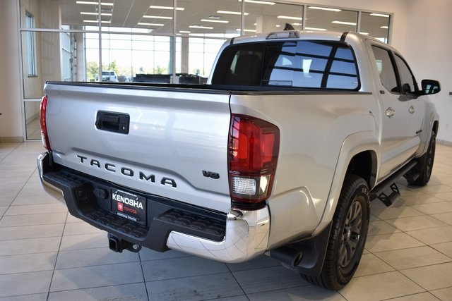 2023 Toyota Tacoma SR5 photo 9