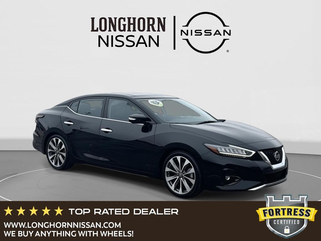 2022 Nissan Maxima Platinum's photo