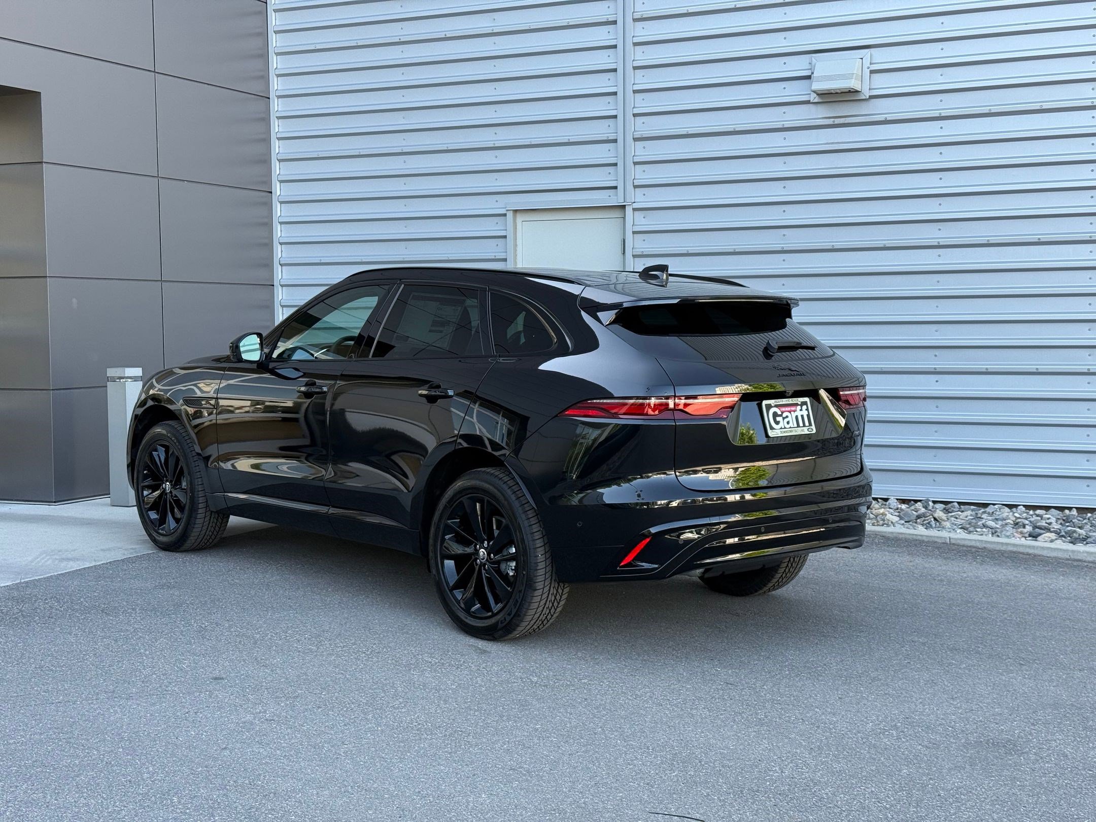 2026 Jaguar F-PACE P250 R-Dynamic S photo 3
