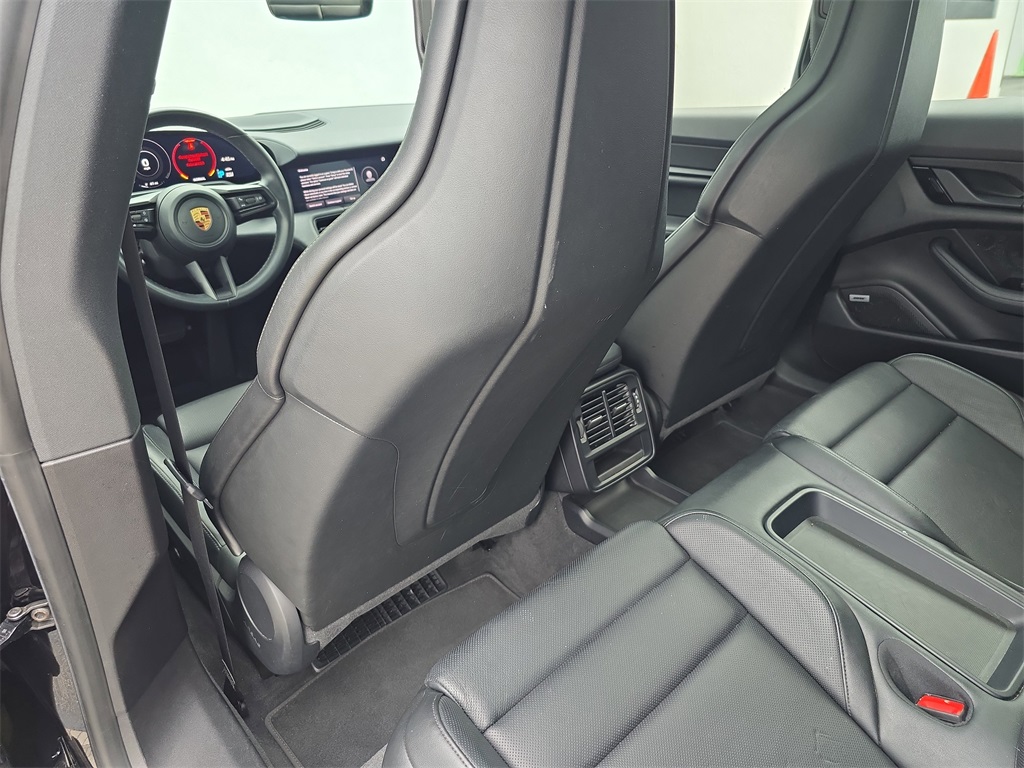 2020 Porsche Taycan 4S photo 15