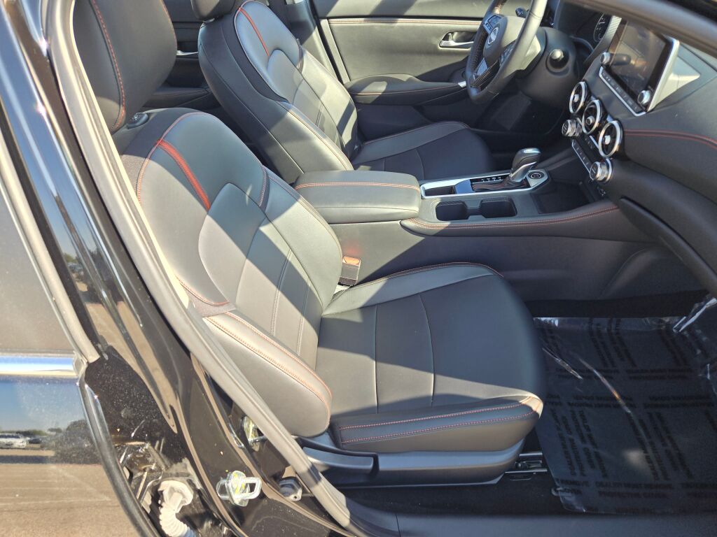 2024 Nissan Sentra SR photo 5