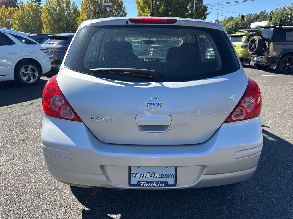 2012 Nissan Versa 1.8 S photo 6