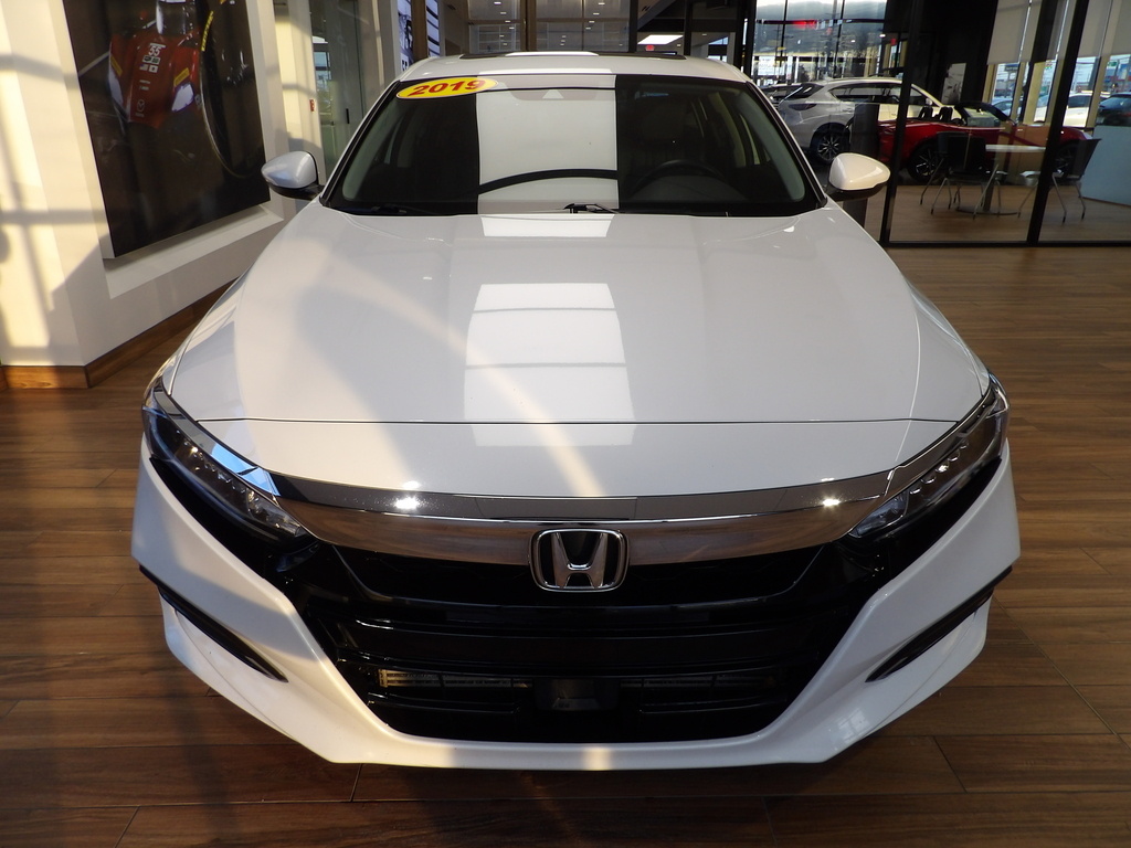 2019 Honda Accord EX-L photo 2