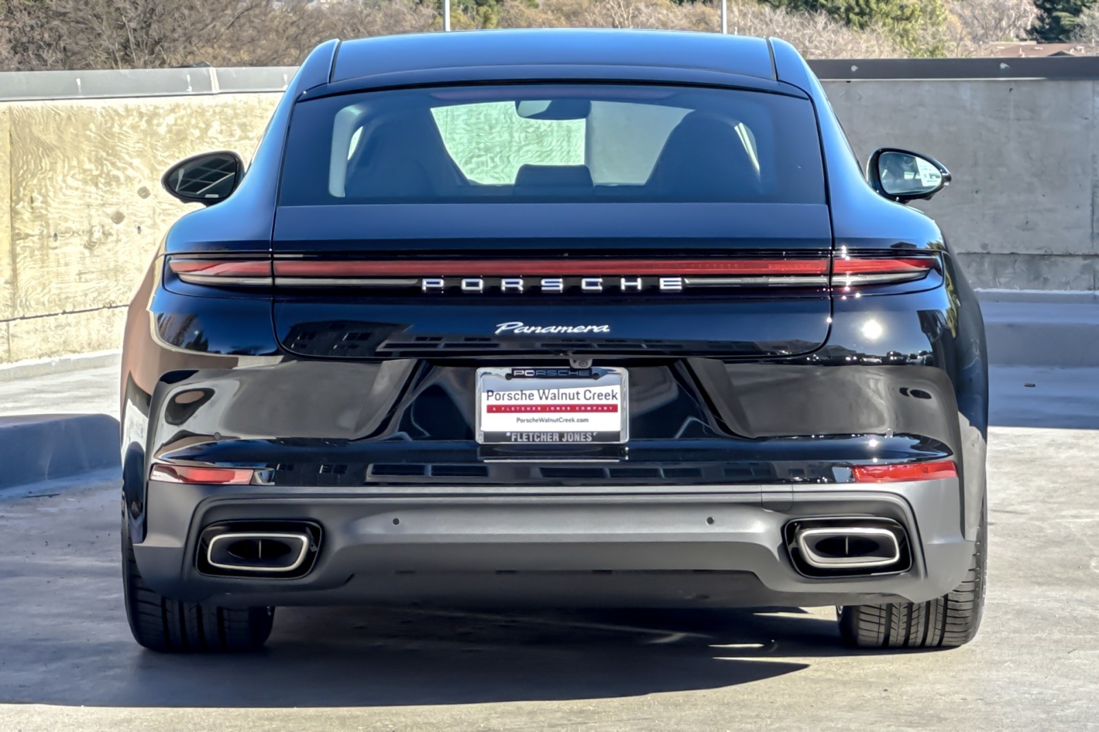 2025 Porsche Panamera 4 photo 8