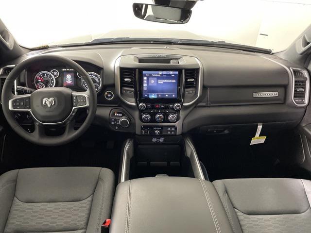 2025 Ram 1500 Big Horn photo 16