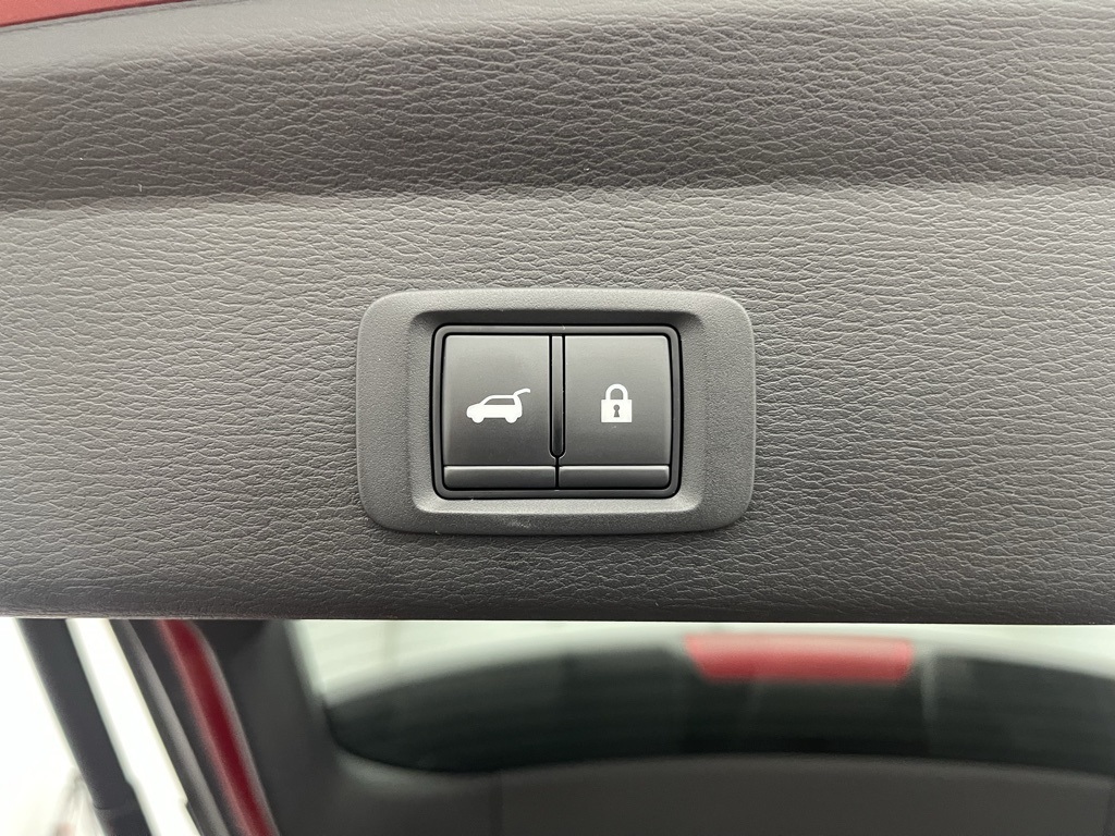 2023 Mitsubishi Outlander PHEV SEL photo 32