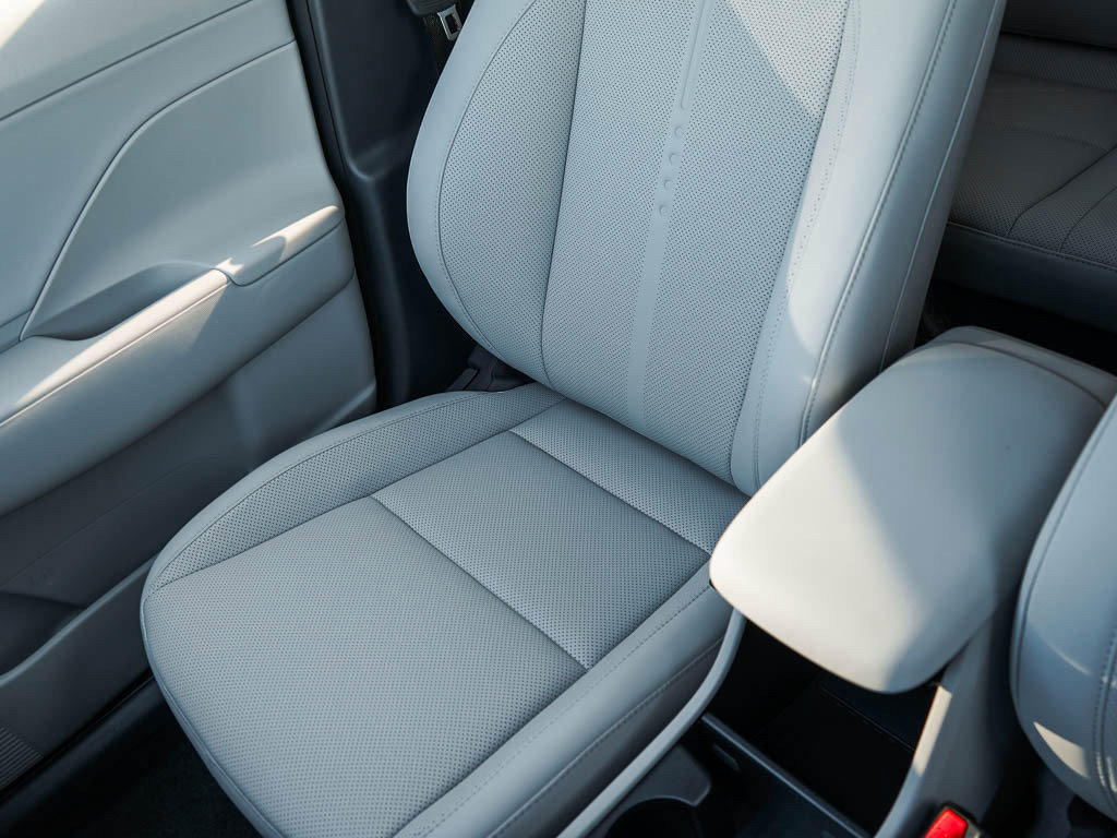 2026 Hyundai Kona SEL photo 22