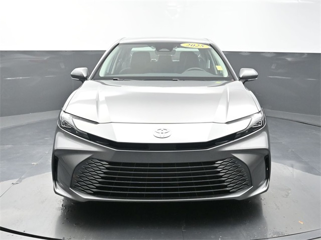 2025 Toyota Camry XSE photo 2